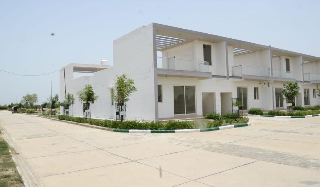 Suncity Anantam - Villa